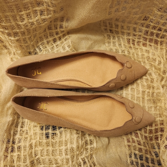 Ballet Flats - Picture 2 of 3
